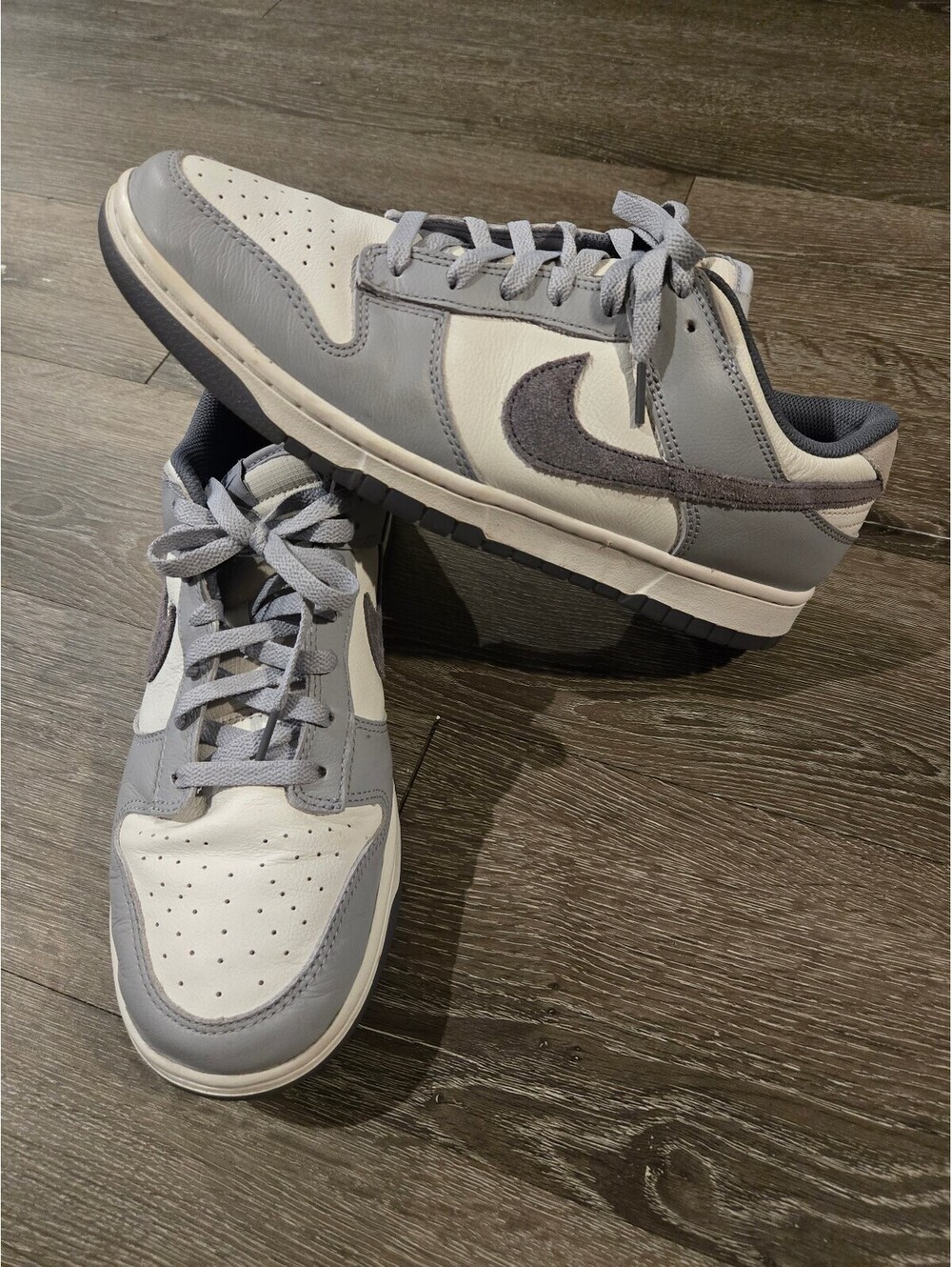 Nike Dunk Low SE Light Carbon Platinum Tint Size 11.5 FJ4188-100 Pristine